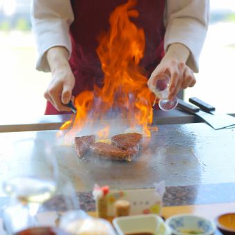 【ランチおすすめ】(5/1～)国産牛サーロインとサラダのランチ　お一人様5,000円