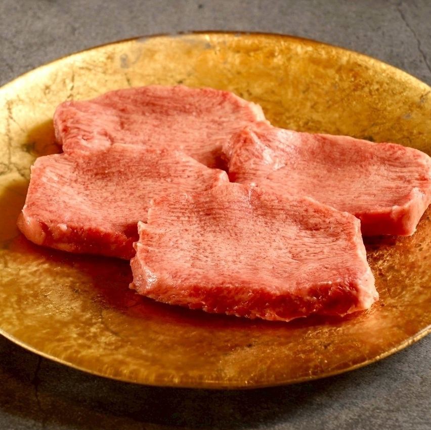 High quality meat sourced directly from meat wholesalers! Original sweets recommended for women too ◎