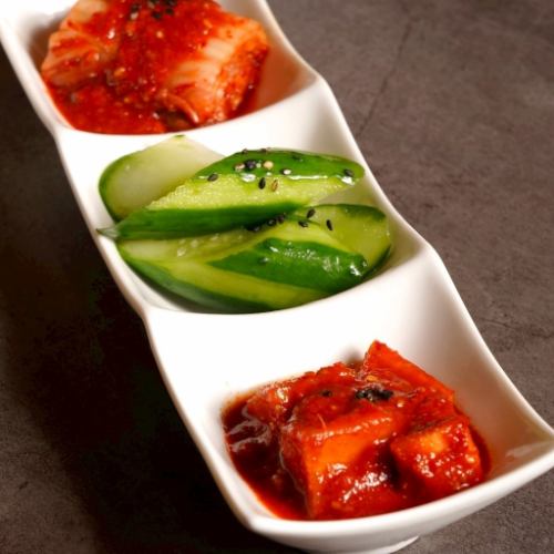 キムチ盛り合わせ