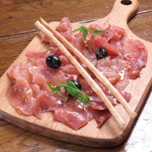 Assorted raw ham with truffle flavor