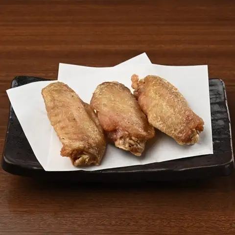 風干し手羽先唐揚げ・タレ（1本）