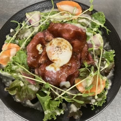 ジューシーでとろける美味しさ！『ローストビーフ丼』