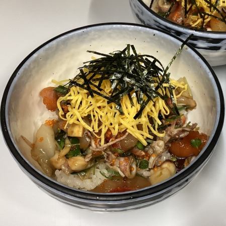 海鮮丼