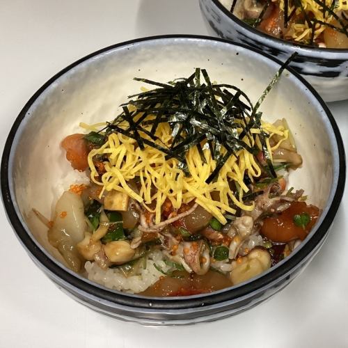 海鮮丼