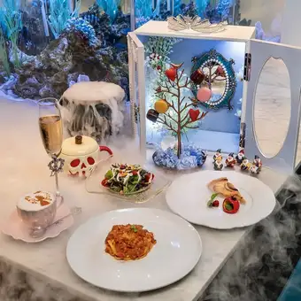【期間限定・アフタヌーンティー付きパスタランチ】 白雪姫と魔女のりんご （平日限定）