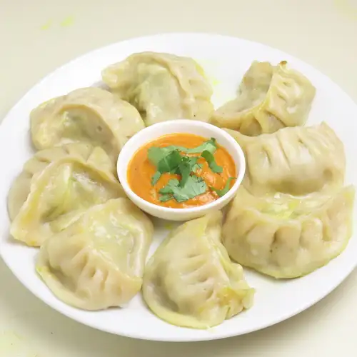【人気おつまみ】ジューシーな手羽餃子★カリッとした食感に広がるお肉の旨みと餃子の風味がたまらない！