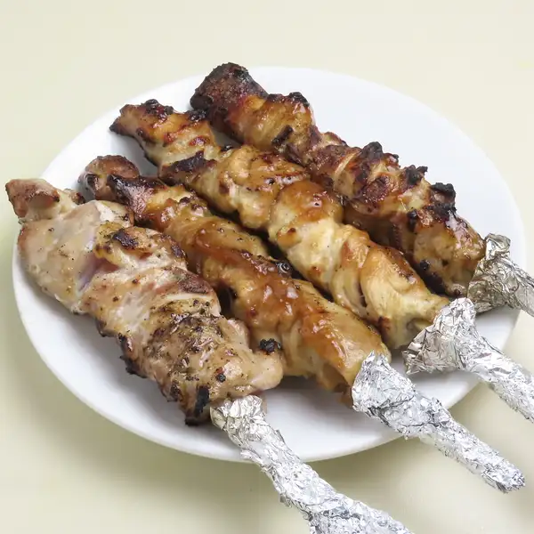 【新メニュー登場】居酒屋の定番焼き鳥★ぼんじり・レバー・もも・豚バラ・野菜・軟骨の充実ラインナップ◎