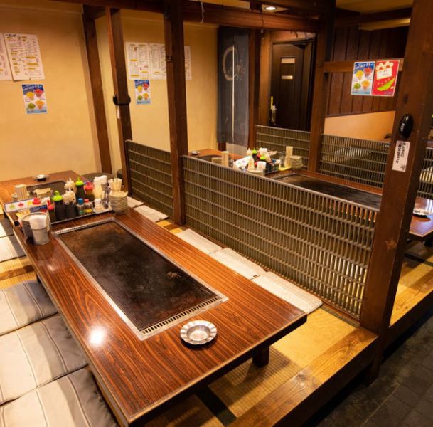 中央のお座敷席は6×2と4名様用のお席がございます♪ゆったり広々なのでは小さなお子様がいらしても安心です。少人数様～40名様までOK♪