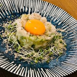 地鶏ささみのネギ塩タルタルユッケ