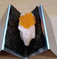 サーモン親子ドッグ