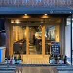 昼間はお野菜直売、夜はガラッとスタイリッシュなお店に…友人との飲み会や女子会、仕事仲間との夕食に楽しいひひと時をお過ごしください♪