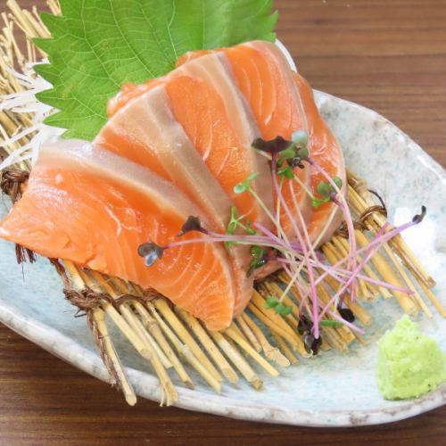 Salmon sashimi large