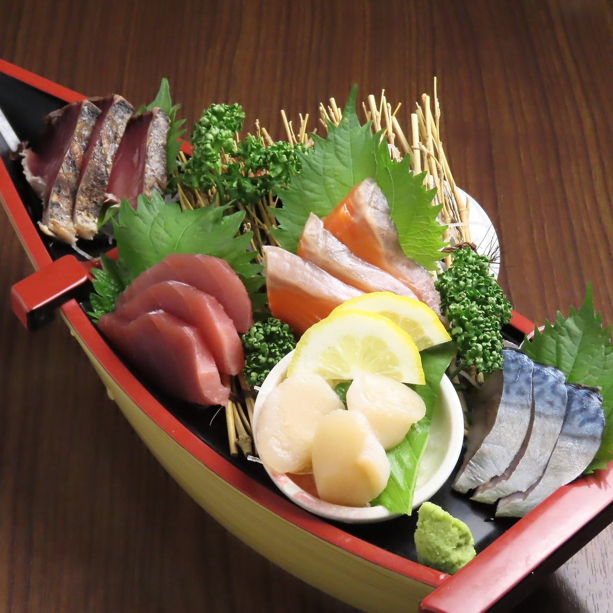 Nippori Yamachan offers fresh seafood and homemade dishes at reasonable prices!