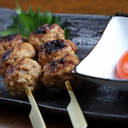 六白黒豚　月見つくね(二本)