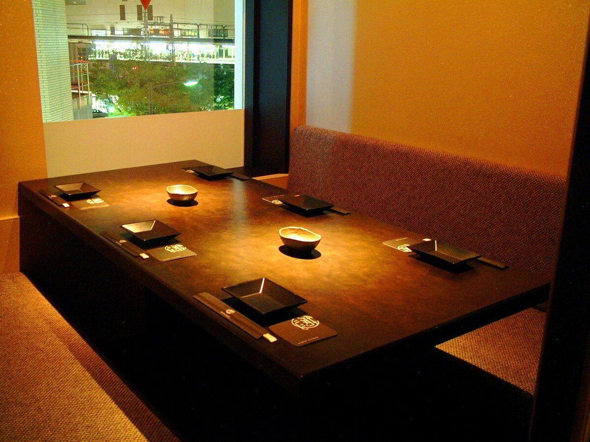 ゆったり宴会や合コンにも◎人数に合わせて個室をご用意!