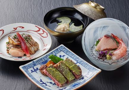 五月和味怀石料理（传统日式多道菜套餐）：每人7,700日元