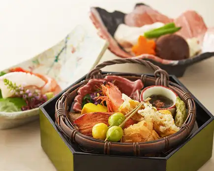 11月 錦秋点心 お一人様 5,000円