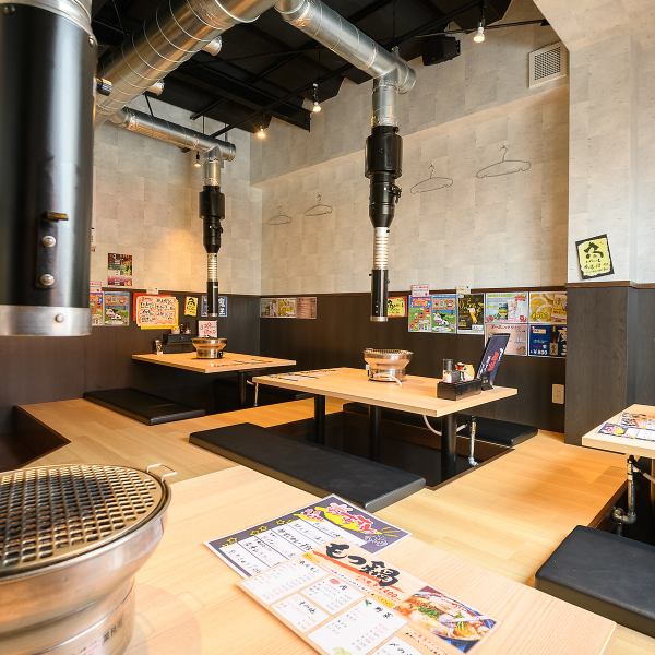 【掘り炬燵◎】店内は、上質な焼肉を、家族皆で味わってほしいと、ゆっくりと寛げる掘りごたつ席もありうれしい限りです。和風の落ち着いた空間でゆったり、美味しいお酒と丁寧に作られたお料理をお楽しみください。