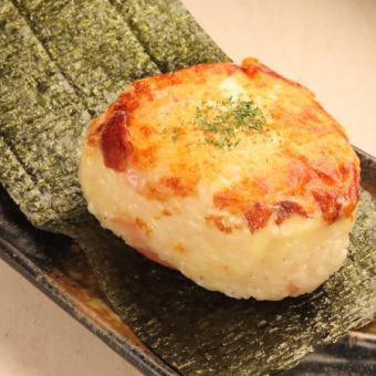 生ハムチーズ焼きおにぎり