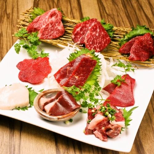 Highest quality horsemeat sashimi delivered directly from Kumamoto♪