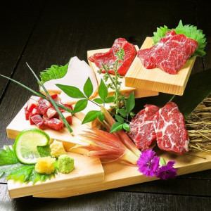 Assortment of 5 special horse sashimi (for 2 people)