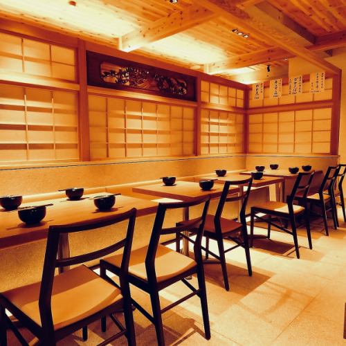 テーブル席は2名様～最大12名様までお座り頂けます。【もつ鍋 前田屋】