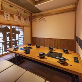 個室は人数に応じてお席を変動できます。【もつ鍋 前田屋】