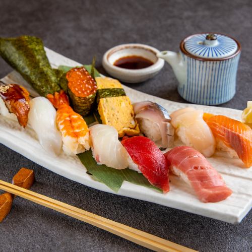 Recommended! Top nigiri sushi made with fresh seafood!