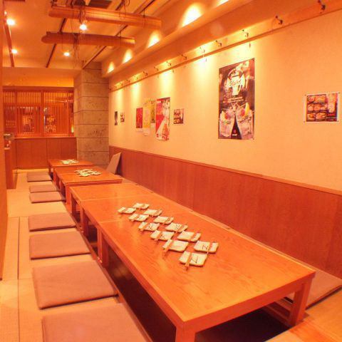 <<4-minute walk from Tamachi Station ☆ Tatami seating available for up to 30 people >> The lattice wallwork and Japanese paper lighting create a nostalgic yet new atmosphere! You can partition the area with blinds, so no matter the number of people, you don't have to worry about your surroundings. Available.Perfect for dining and drinking with a small group! Enjoy a glass on your way home from work.