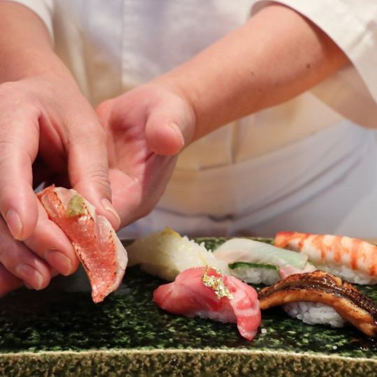 【3H飲放】"伊勢海老姿造り含む"特上造り盛合せ×活帆立や鰻巻きに特上握り『藤』全10品8000円