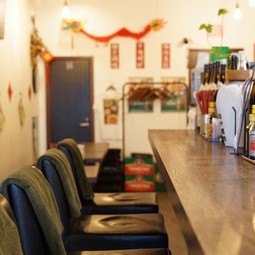 仕事終わりの一杯に！スタッフとの会話もお楽しみください♪
