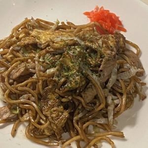 Egg yakisoba with meat