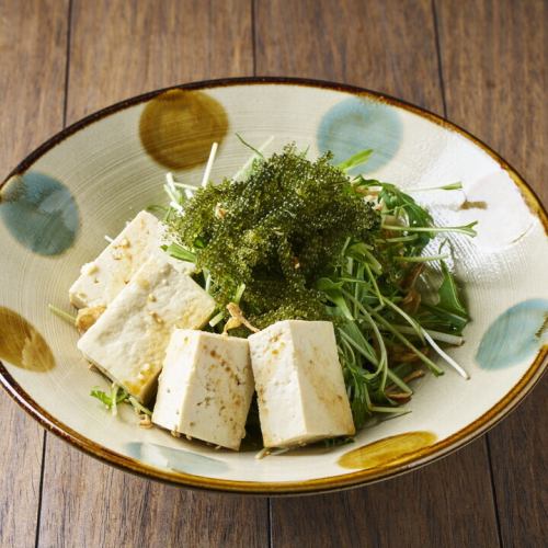 島豆腐の海鮮サラダ～アーサー仕立て