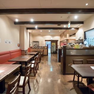 ≪全席禁煙！≫店内は禁煙のため、タバコの煙を気にせずゆっくりと食事や会話が楽しめます。どの世代でも安心して、心地よい雰囲気の中で韓国料理をご堪能ください。