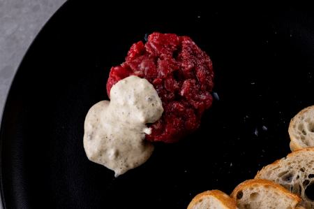 Aomori shorthorn beef tartare steak