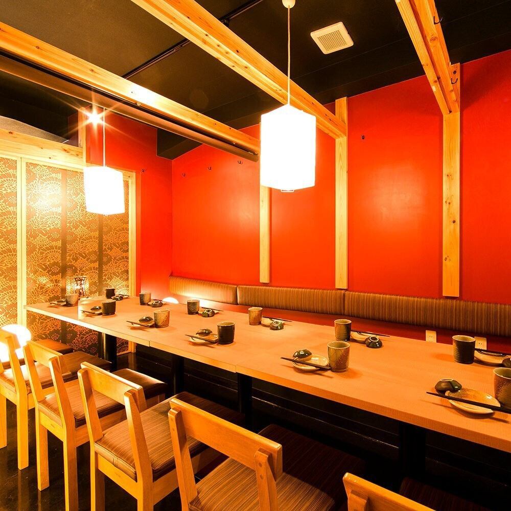 我們提供各種大小的私人私人房間，以滿足任何場合的需求！