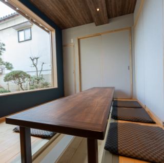 This private room can be used by 5 or more adults! Please feel free to ask.(In the case of 5 people or less, a private room usage fee of 400 yen per person will be charged.)