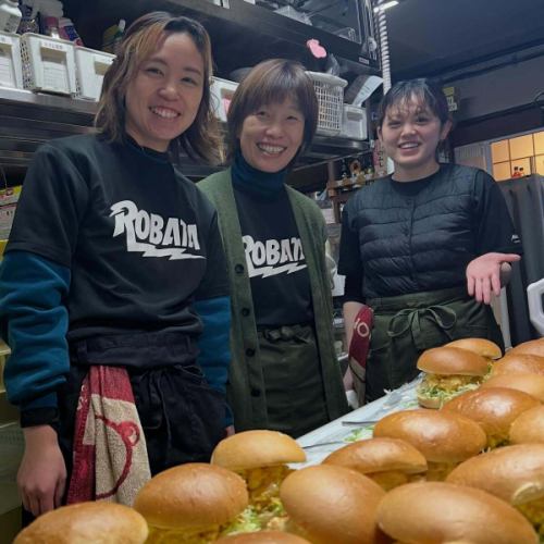 Asai 的线上预订系统恢复啦！

我们将于今日恢复因地震而暂停的在线预订服务（我们仍需支付固定费用）👍

对于小团体预订，您可以避免拨打麻烦的电话。
您也可以通过智能手机轻轻一点来预订座位。
“即时预订”

对于人数较多的团体，我们将稍后与您联系。
“请求预订”
有一个函数叫做：

请好好利用它😄

今天午餐时间非常忙碌。

这相当于昨天和前天平均访客人数的 10 倍！

换句话说，来了10个顾客，我当时都慌了😵
谢谢😊

如需在线预订，请查看我们的个人资料或在 Hot Pepper 上搜索！

#炉端烧浅井 #珠洲市 #居酒屋 #生啤酒