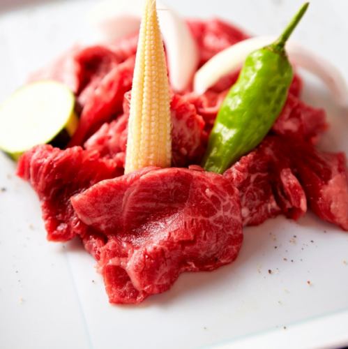 Highest rank! Specially selected Japanese black beef A5 cut off