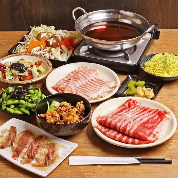 [Weekdays: 3 hours all-you-can-drink, Weekends: 2 hours all-you-can-drink!] 7-course "Rich Meat Feast Course" including 2 types of shabu-shabu: 4500 yen (tax included)
