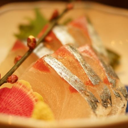 Striped mackerel sashimi