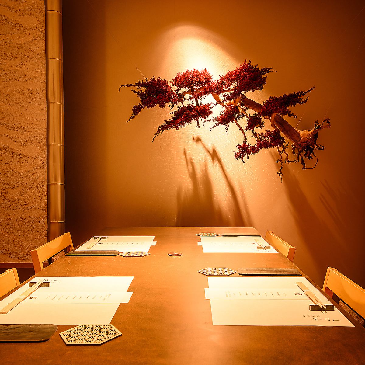 古町の鍋茶屋通り。個室で贅沢な蟹料理を…