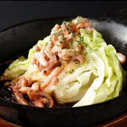 鉄板塩辛キャベツ