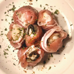 《Recommended》Steamed oysters wrapped in uncured ham