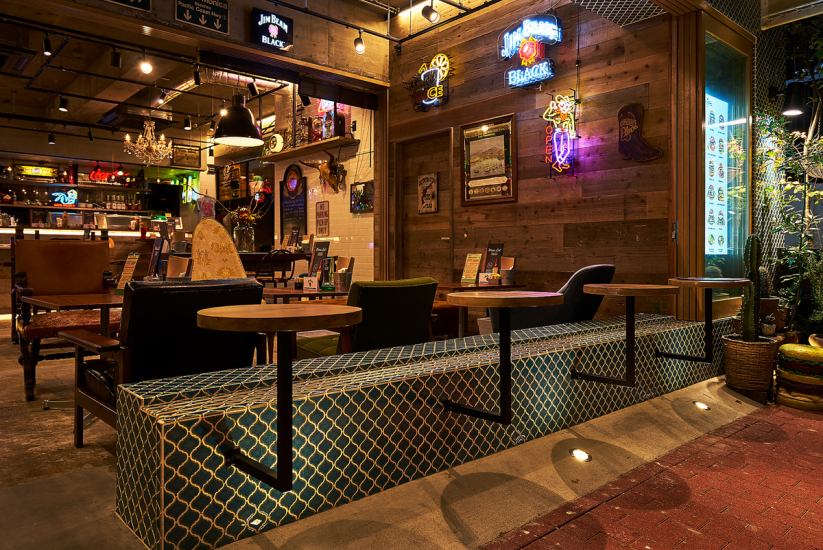 The stylish atmosphere reminiscent of a New York cafe is perfect for a date.