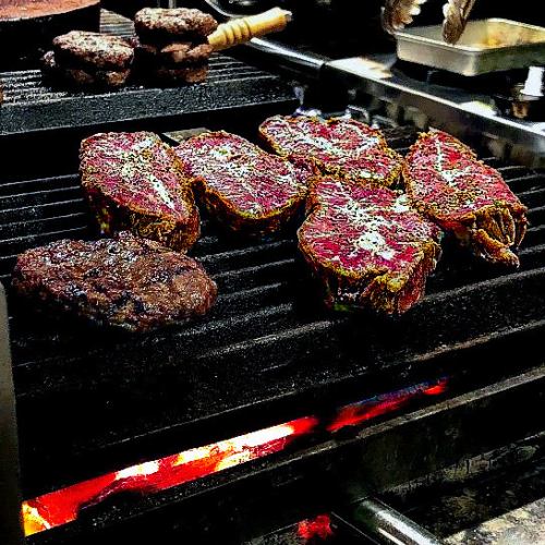 Shizuoka's first straw-grilled steak