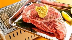 迫力の特大ステーキ約450g(1ポンドステーキ)