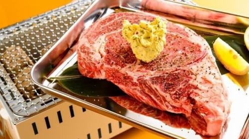 迫力の特大ステーキ約450g(1ポンドステーキ)