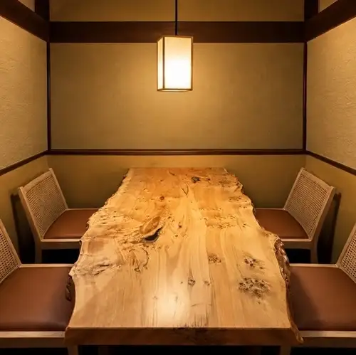 カツサンドや生春巻きも◎接待やデートの席で会話のきっかけとなる本まぐろの多彩なアレンジ料理をご用意。