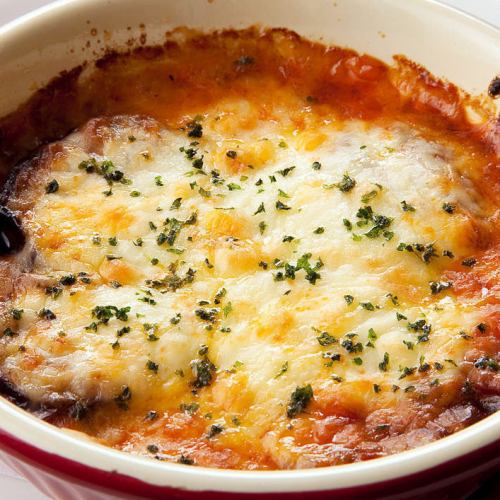 Eggplant baked with meat sauce cheese oven